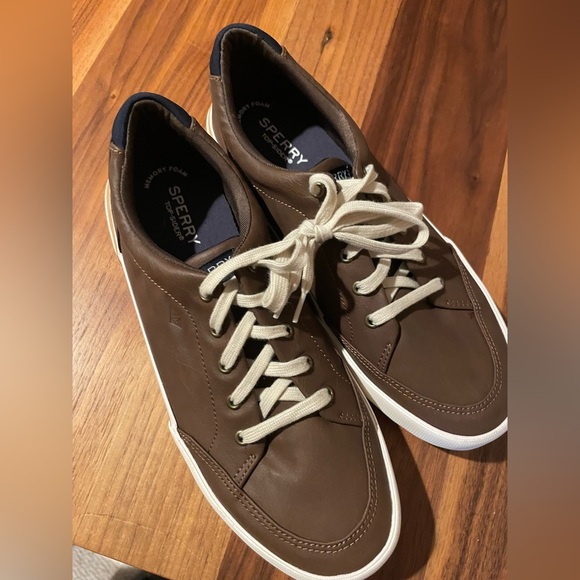 Sperry NEW Fall Brown Leather Women's Sneakers - Picture 4 of 5